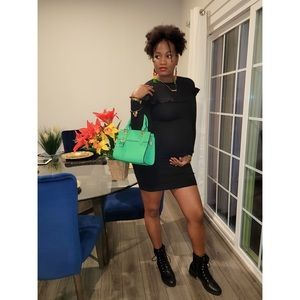 Blessed Day People!!!! Welcome to My Closet ✨